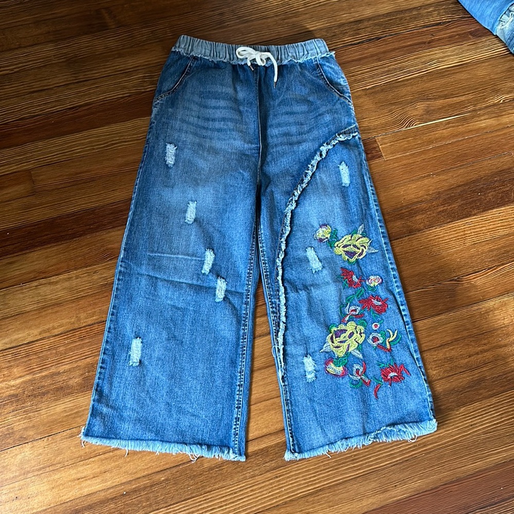 Cotton cropped beach jeans pants S 26 EMBROIDERED!